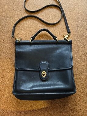 Vintage COACH Willis Flap Bag Turn-Lock Crossbody